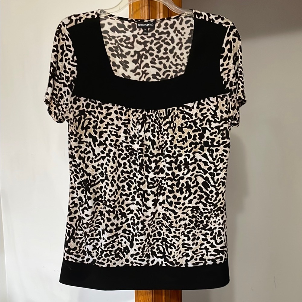 Women's Black and White Animal Print Top